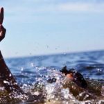نجات سه جوان از غرق شدن در آبهای سواحل کیش
