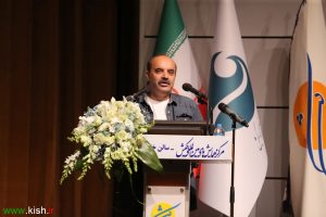 زن اقوام ایرانی نماد اقتدار و مهر خانواده است