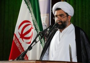 تاکید امام جمعه کیش بر حل مشکلات ناشی از افزایش اجاره بها