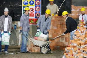 احقاق بیش از ۴۰ میلیارد ریال حقوق تشییع شده کارگران در کیش
