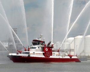۴۶۰ میلیارد ریال برای خرید کشتی آتش‌خوار بندرگاه کیش پیش‌بینی شده است