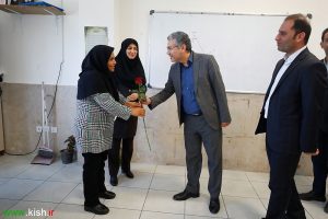 تقدیر از فرهنگیان جزیره کیش به مناسبت گرامی داشت روز معلم
