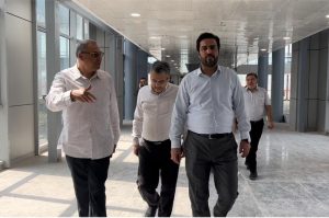 بازدید مدیرعامل سازمان منطقه آزاد کیش از بندر آفتاب