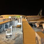 برای اولین بار در کشور؛ یک هواپیمای پهن پیکر به صورت مارس در فرودگاه کیش پهلو گرفت