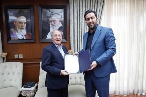 تقدیر مدیر عامل سازمان منطقه آزاد کیش از تلاش‌ها و خدمات ارزنده مسیح الله صفا