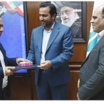 تقدیر مدیر عامل سازمان منطقه آزاد کیش از رئیس کمیته حمل و نقل هوایی و دریایی در نوروز سال ۱۴۰۳