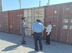 بازرسی سازمان منطقه آزاد کیش از انبارها و کانتینرهای بندرتجاری کیش